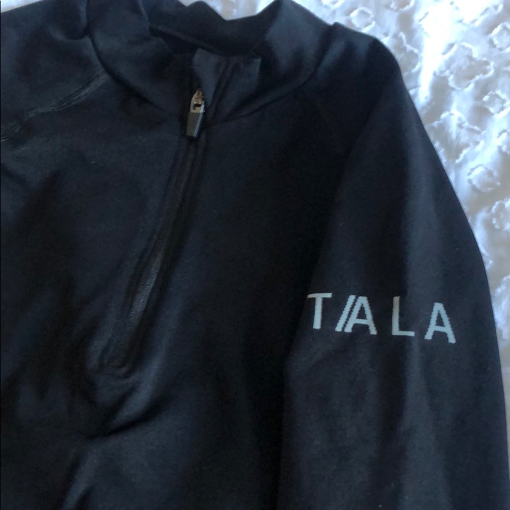 Onda Zip with Gray Branding